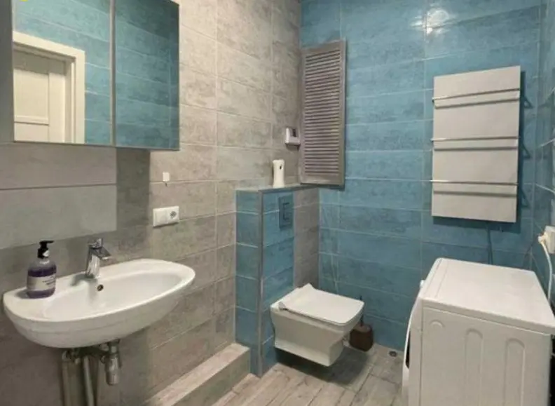 Фото Продаю 1 кімнатну квартиру, 44 кв. м, Толбухіна вул.  Одеса, ціна: 53500 $, код 1292