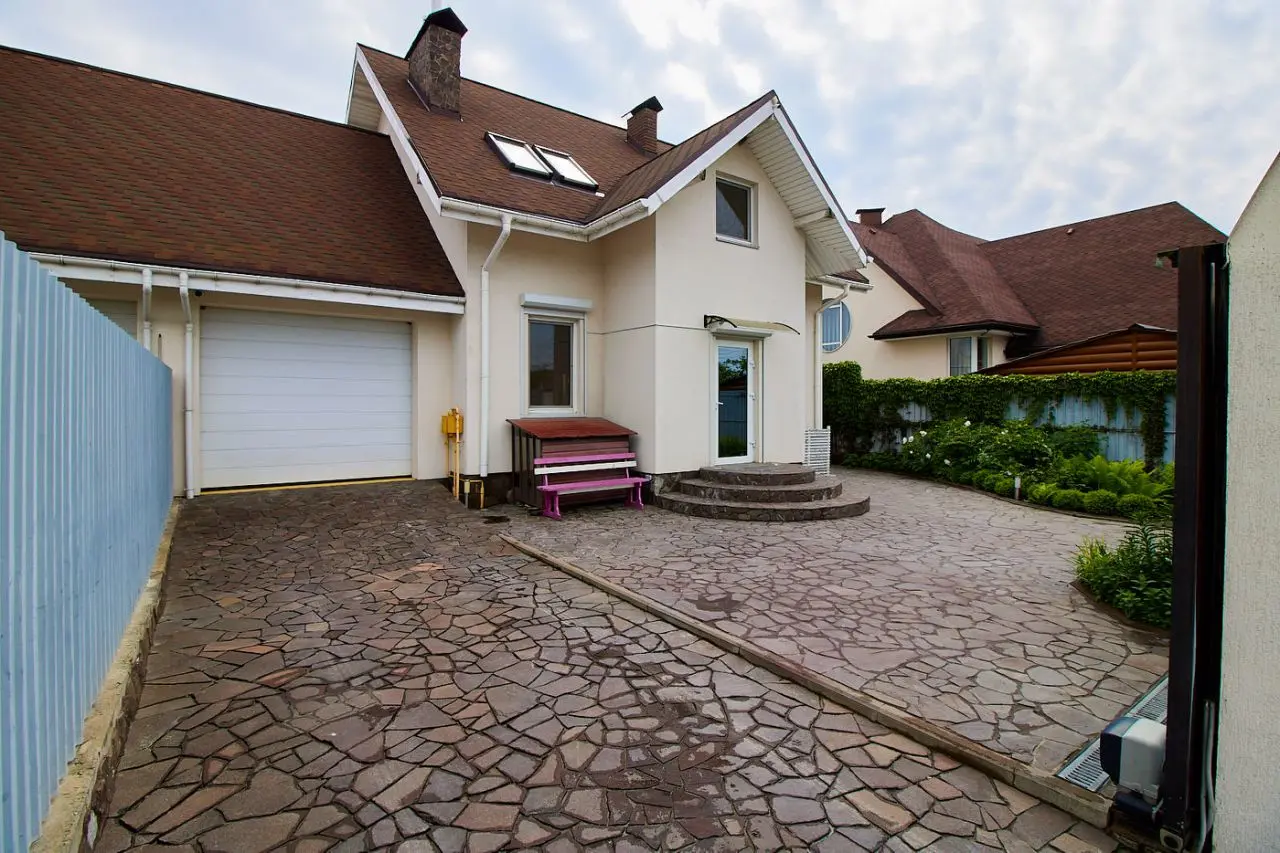 Фото Продаю будинок, 160 кв. м, Старі Петрівці, ціна: 155000 $, код 1298