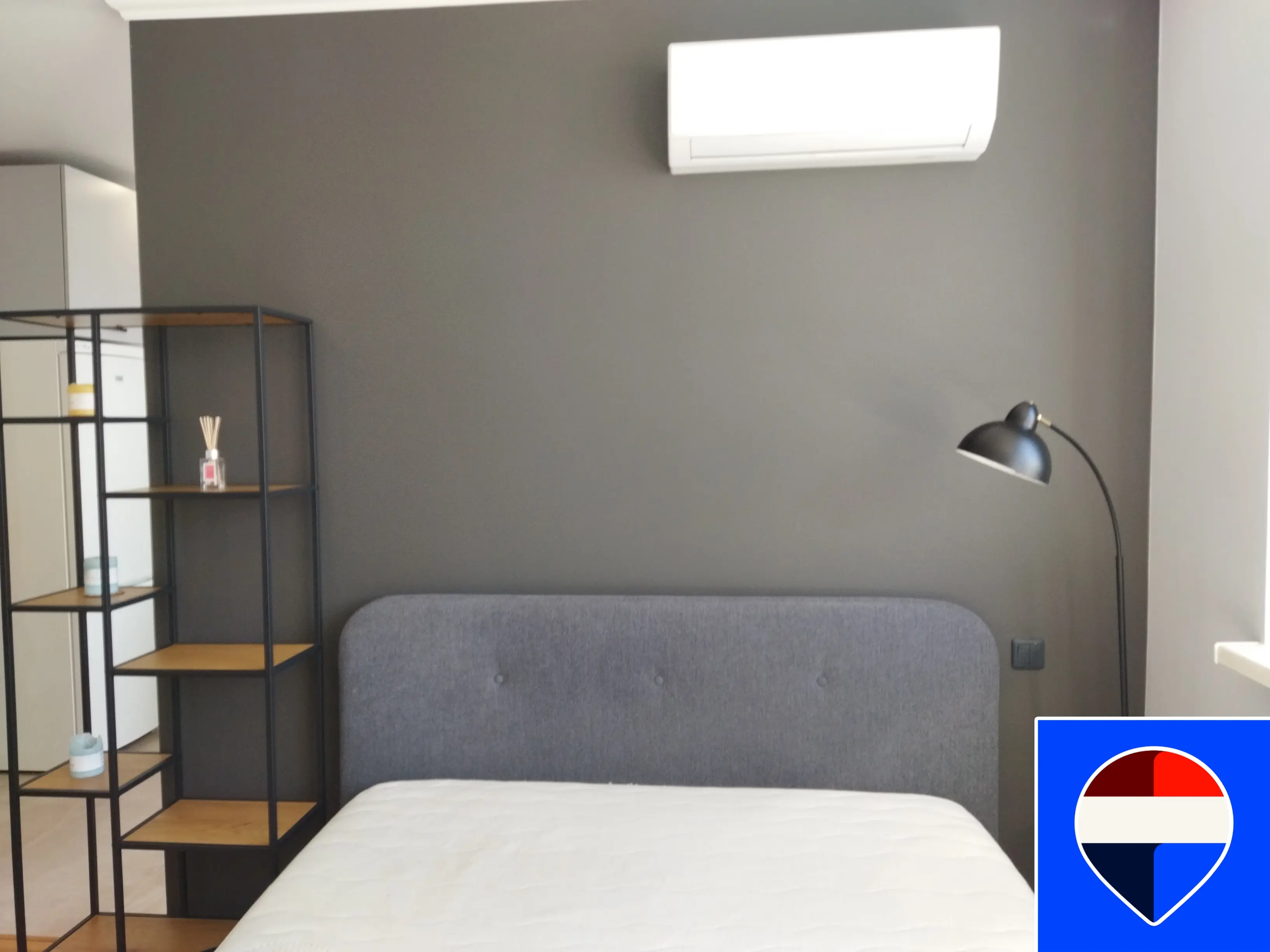 Фото Зняти 1 кімнатну квартиру, Драгоманова вул. 4а Київ в довгострокову оренду, ціна: 18000 UAH, код 1300