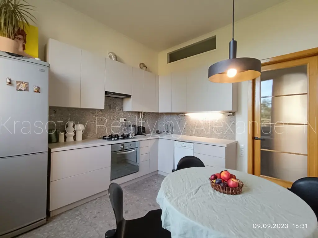 Фото Rent a 2-room apartment, Rishelievska Street 7 Odesa for long-term rent, price: 500 $, code 1306