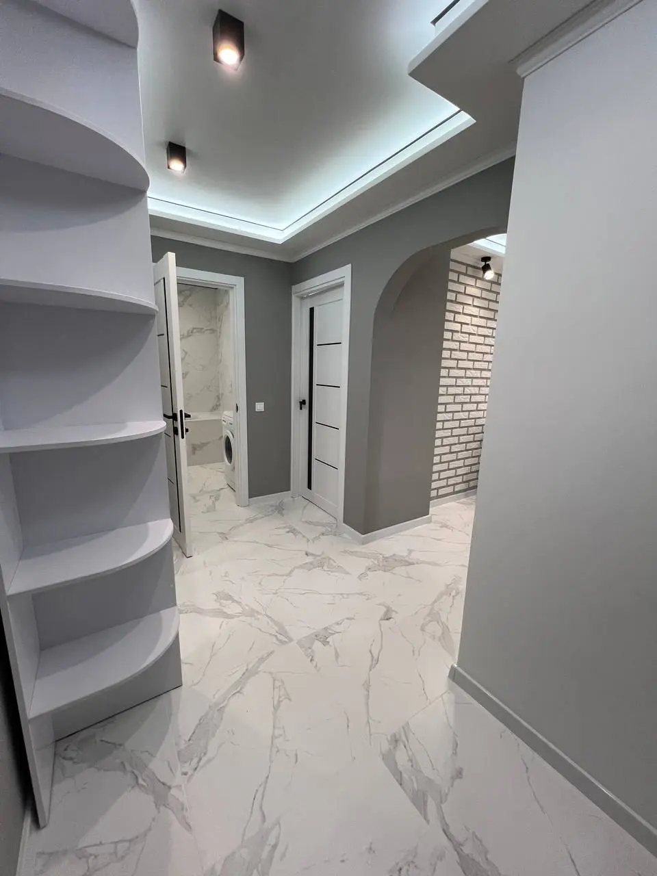 Фото Selling a 1-room apartment, 42 sq.m., Hlynianskyi Trakt Street 1 Lviv, price: 80000 $, code 1333