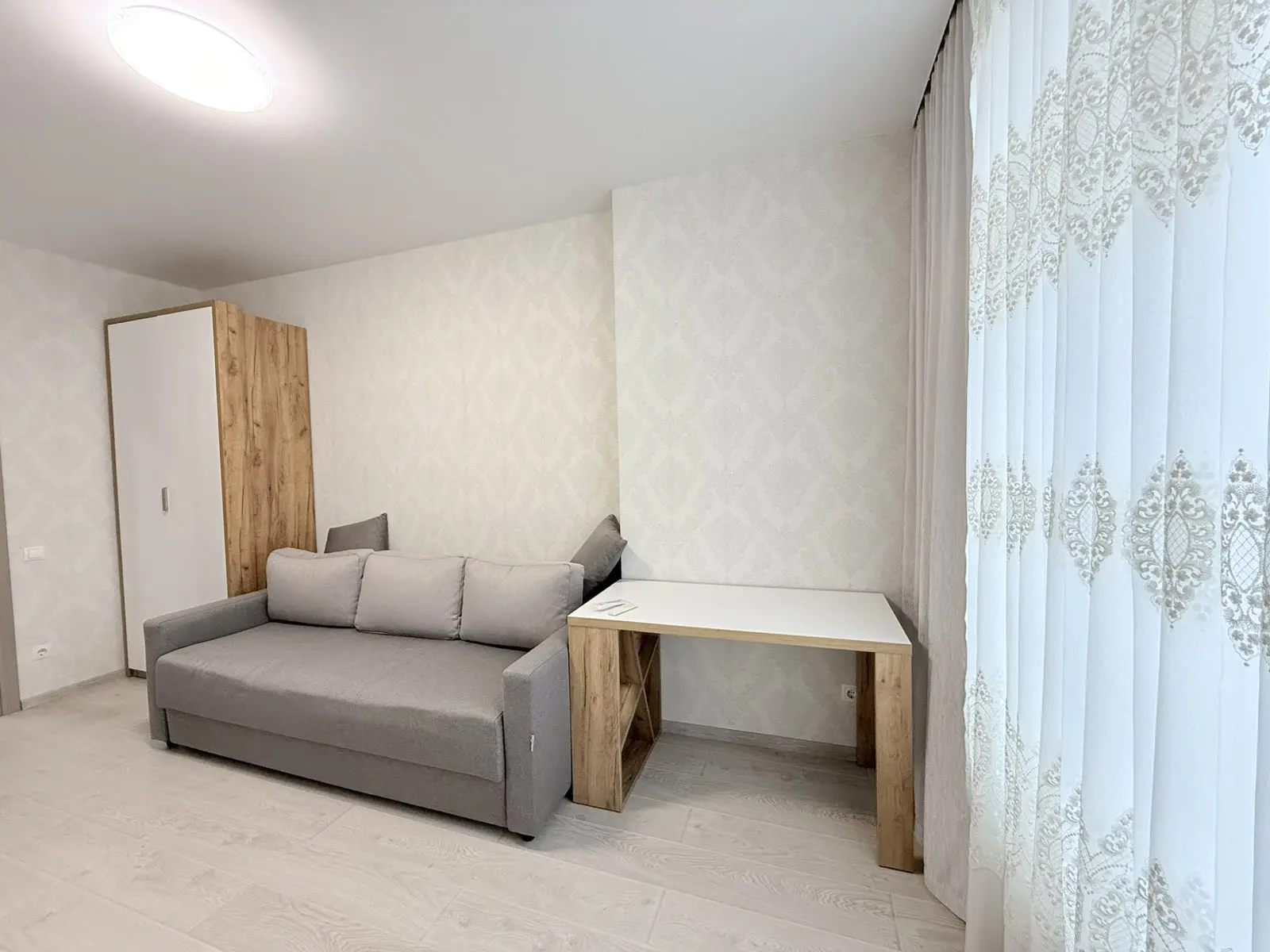Фото Rent a 2-room apartment, Kakhovska Street 62а Kyiv for long-term rent, price: 25000 UAH, code 1343
