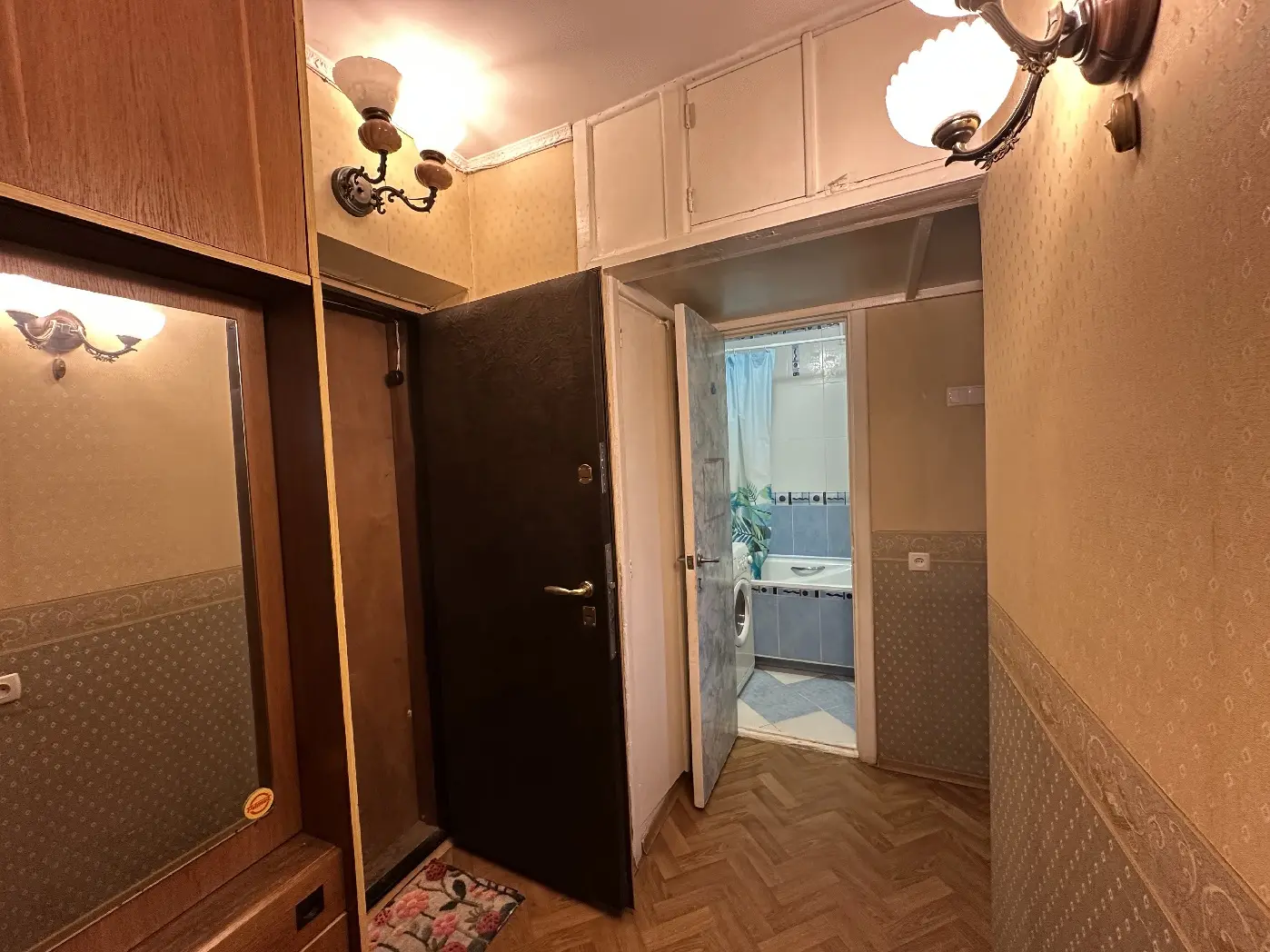 Фото Rent a 2-room apartment, Pryvokzalna Street  Kyiv for long-term rent, price: 12500 UAH, code 681