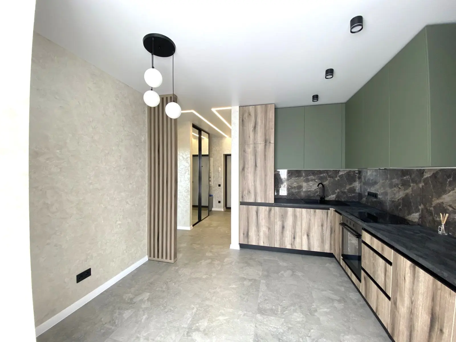 Фото Selling a 1-room apartment, 50 sq.m., Dobrovolchykh Batalioniv street 202 Cherkasy, price: 78000 $, code 1365
