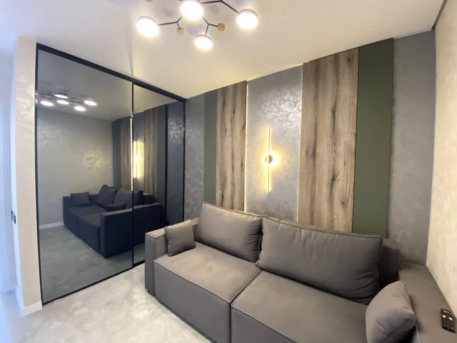 Фото Selling a 1-room apartment, 50 sq.m., Dobrovolchykh Batalioniv street 202 Cherkasy, price: 78000 $, code 1365