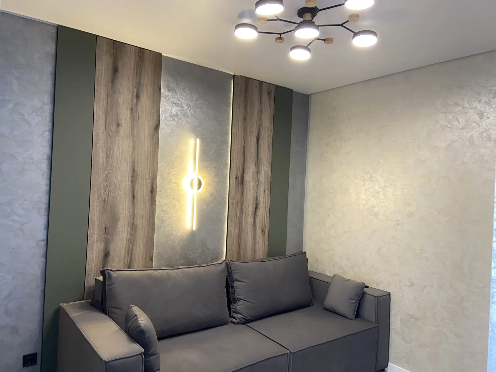 Фото Selling a 1-room apartment, 50 sq.m., Dobrovolchykh Batalioniv street 202 Cherkasy, price: 78000 $, code 1365