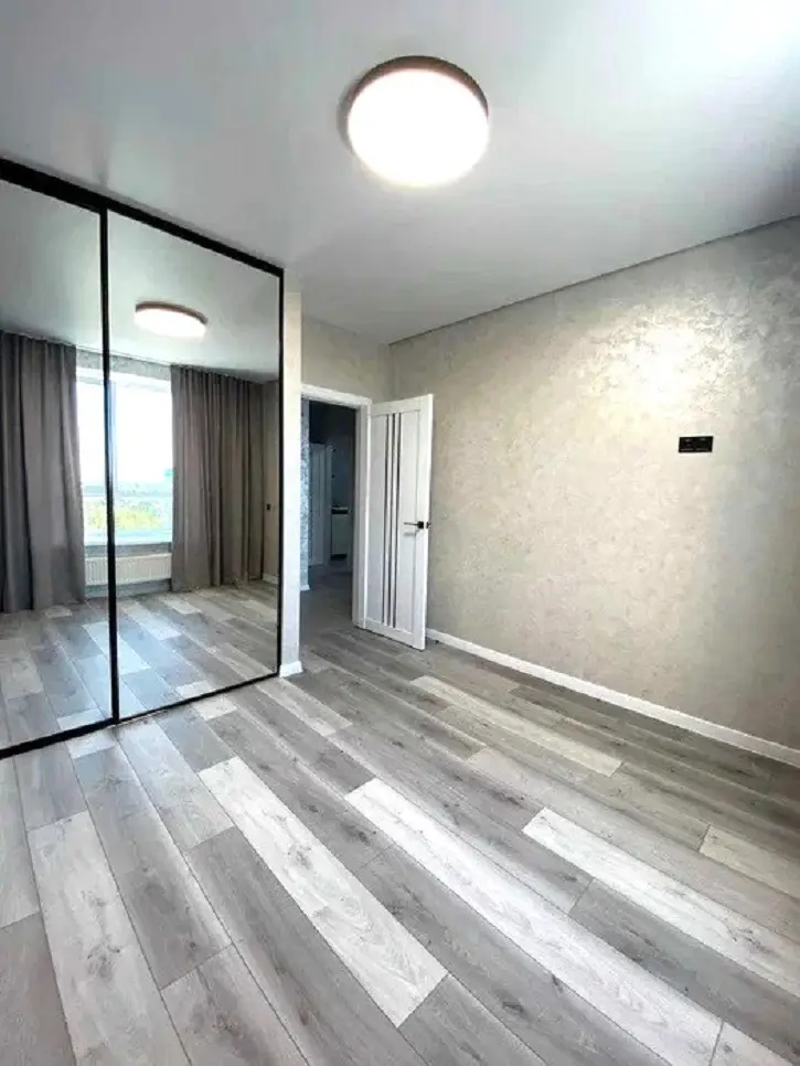 Фото Selling a 1-room apartment, 50 sq.m., Dobrovolchykh Batalioniv street 202 Cherkasy, price: 78000 $, code 1365