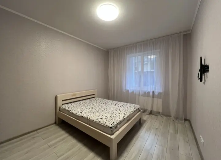 Фото Selling a 2-room apartment, 63 sq.m., Antoniya Mykhailovskoho street (Malynovskoho Street)  Bucha, price: 71000 $, code 1377