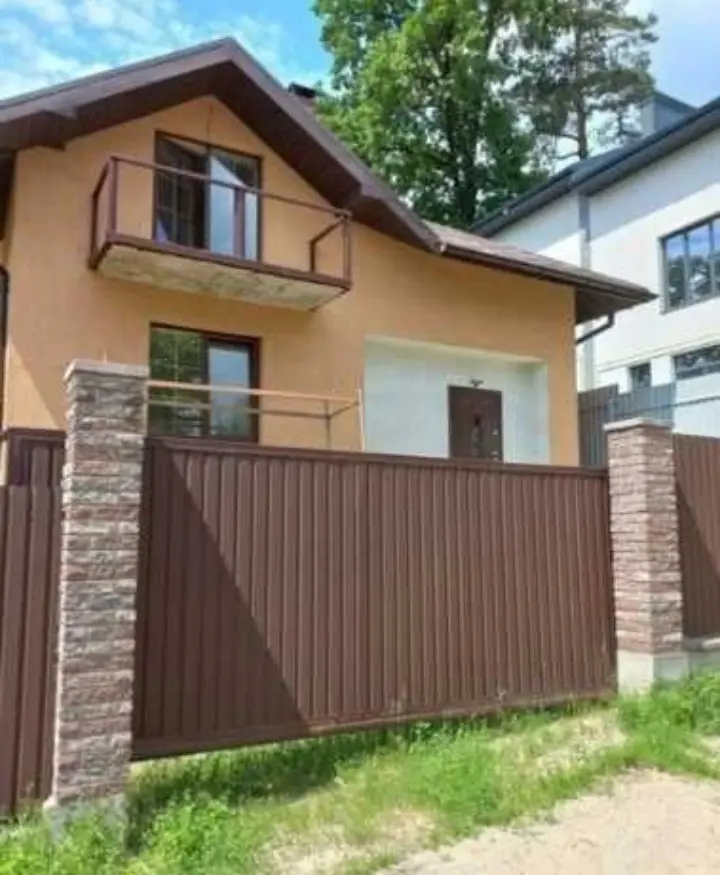 Фото Продаю будинок, 180 кв. м, Виговського вул. (Суворова)  Ірпінь, ціна: 129000 $, код 1392