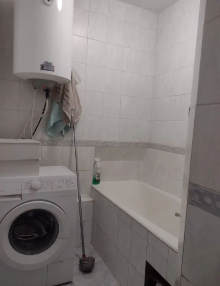 Фото Продаю 2 кімнатну квартиру, 58 кв. м, Івана Драча вул. (Тургенєвська) 15 Ірпінь, ціна: 48000 $, код 1394