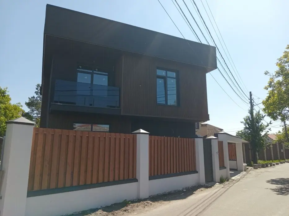 Фото Продаю дом, 130 кв. м, 49-я Садовая ул.  Киев, цена: 200000 $, код 1469