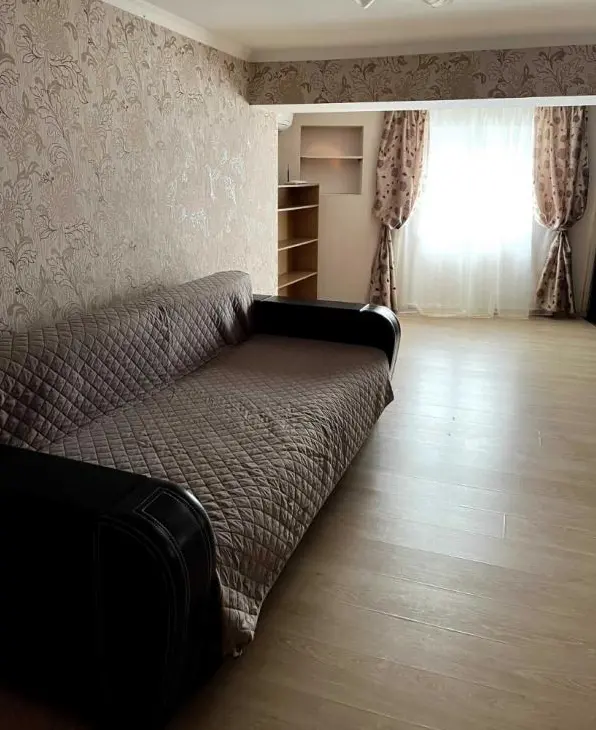 Фото Selling a 1-room apartment, 35 sq.m., Yevhena Chykalenka Street (Akademika Viliamsa Street)  Odesa, price: 30000 $, code 1483