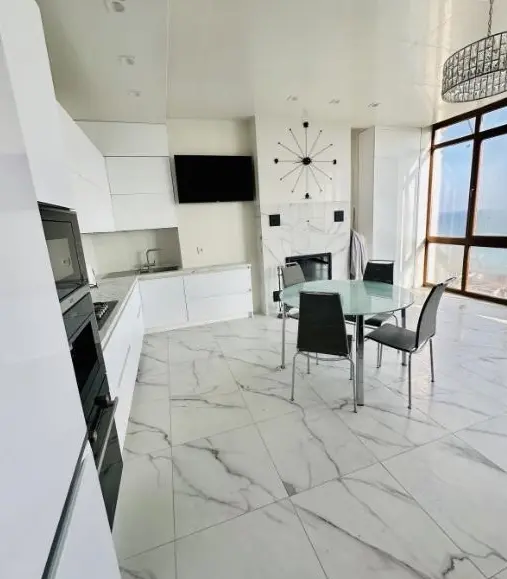 Фото Selling a 3-room apartment, 100 sq.m., Dacha Kovalevskoho Street  Odesa, price: 280000 $, code 1487