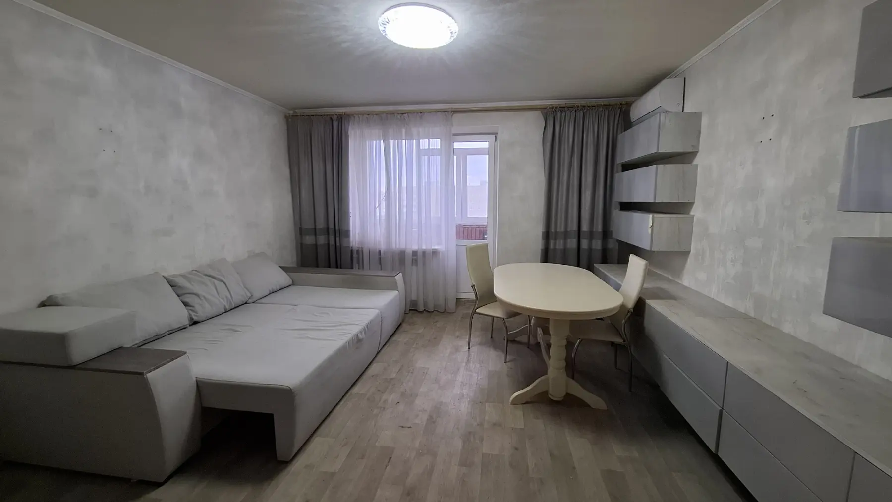 Фото Selling a 3-room apartment, 69 sq.m., Honcharivskiy ave (Koneva Street) 13 Kharkiv, price: 55000 $, code 1498