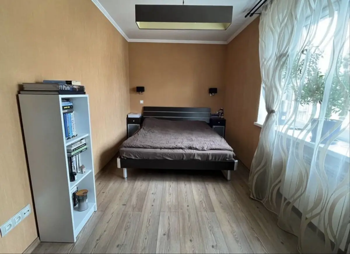 Фото Продаю 2 кімнатну квартиру, 43 кв. м, Набережно-Хрещатицька вул.  Київ, ціна: 73000 $, код 1501