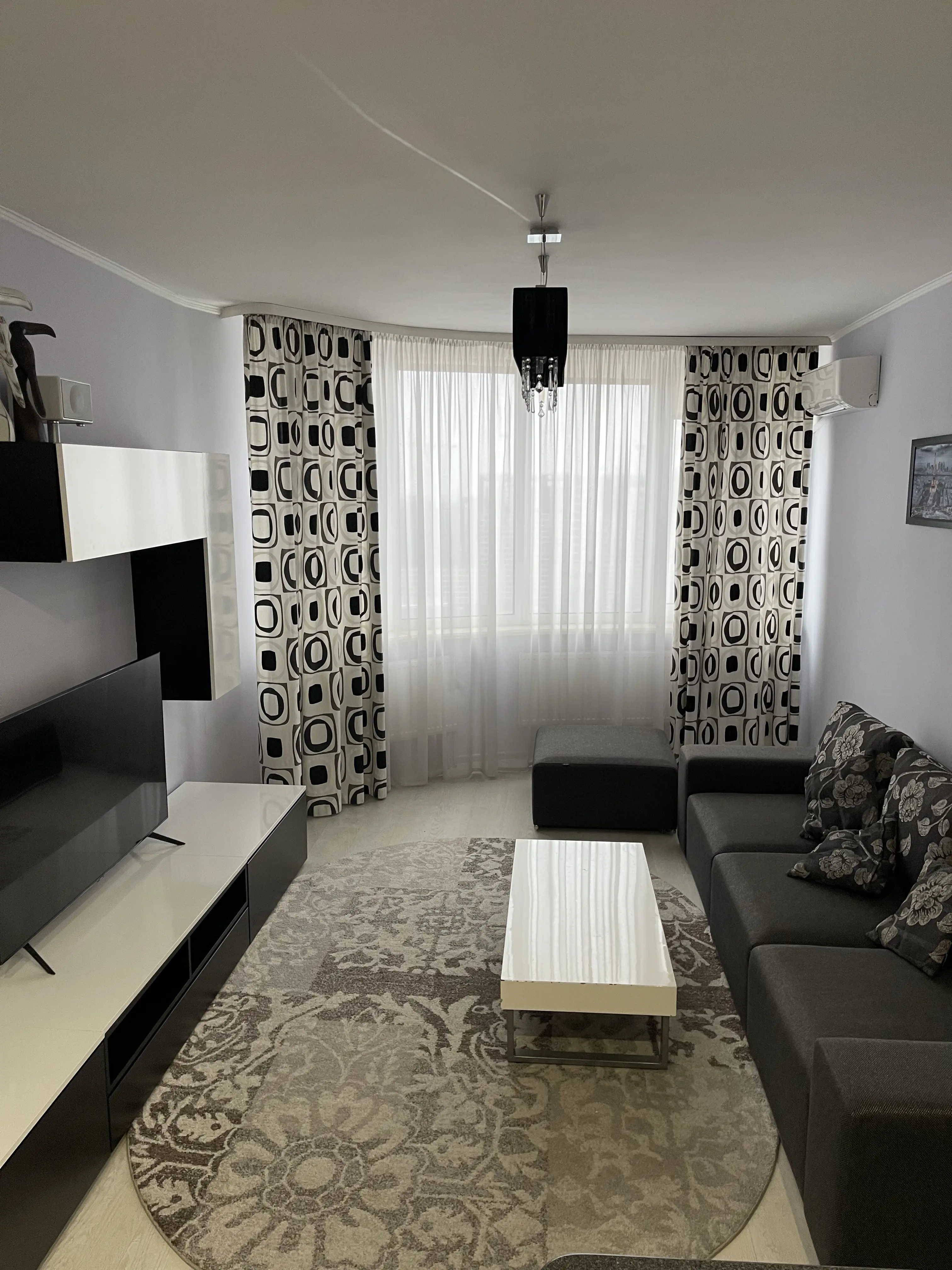 Фото Selling a 2-room apartment, 71 sq.m., Kharkivske Road 19а Kyiv, price: 89500 $, code 1516