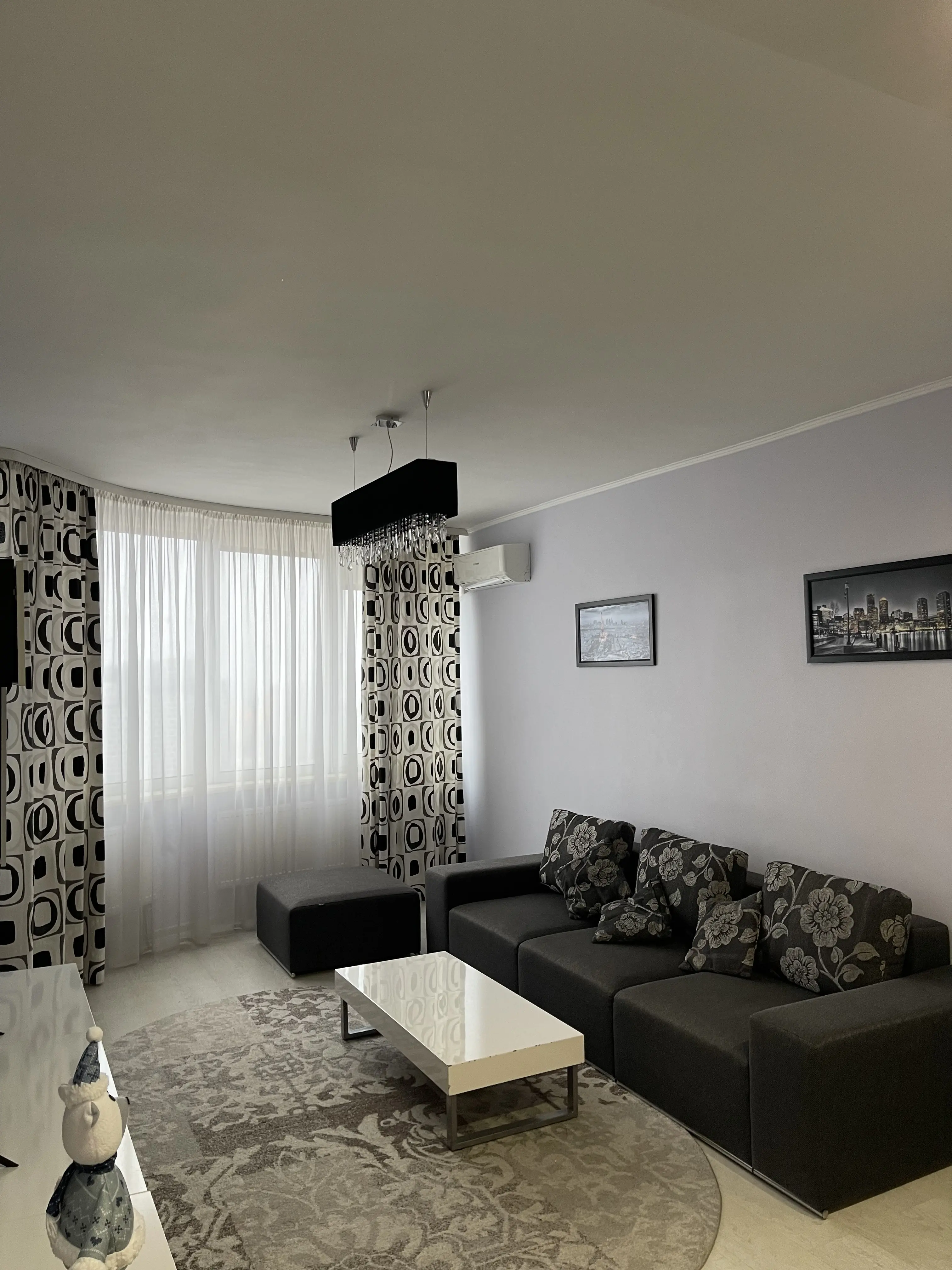 Фото Selling a 2-room apartment, 71 sq.m., Kharkivske Road 19а Kyiv, price: 89500 $, code 1516