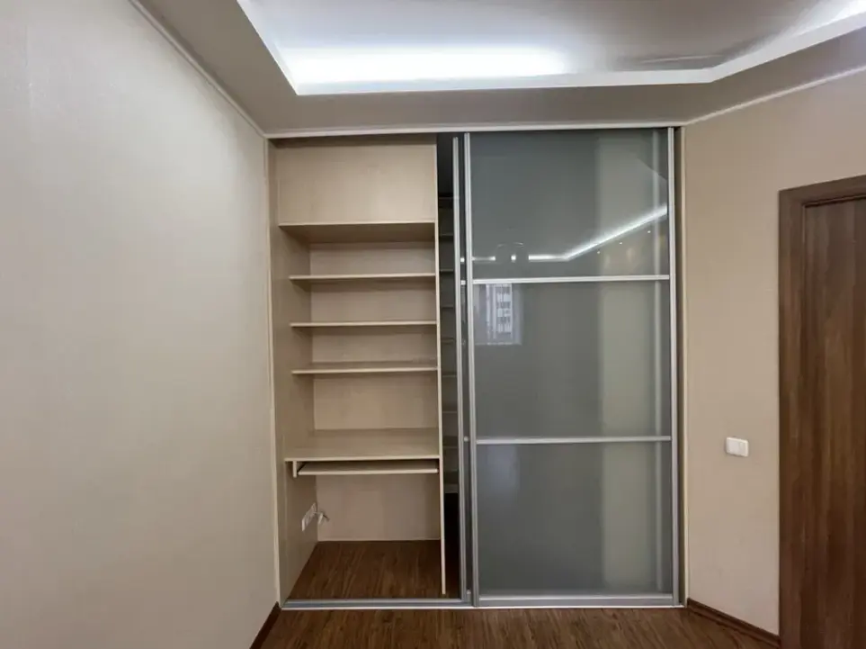 Фото Продаю 1 кімнатну квартиру, 53 кв. м, Костанді вул.  Одеса, ціна: 60000 $, код 1536