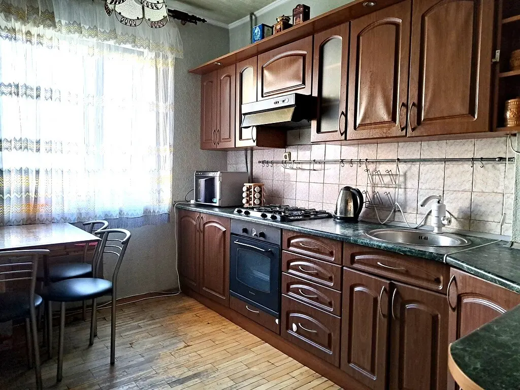 Фото Selling a 3-room apartment, 74 sq.m., Dragomanova Street 25 Kyiv, price: 75000 $, code 1554