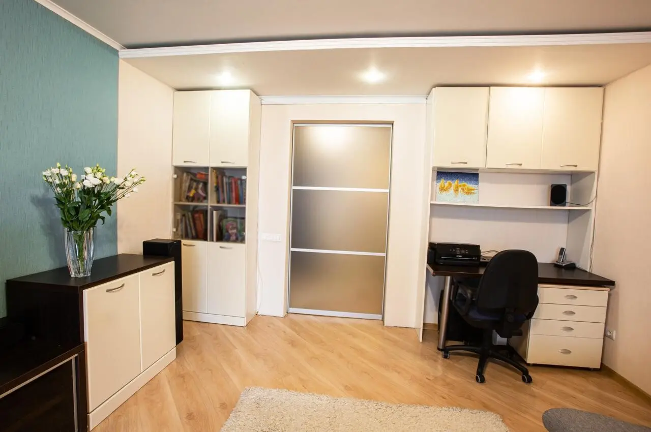 Фото Selling a 4-room apartment, 98 sq.m., Darnytskyi Boulevard 10А Kyiv, price: 119000 $, code 1561