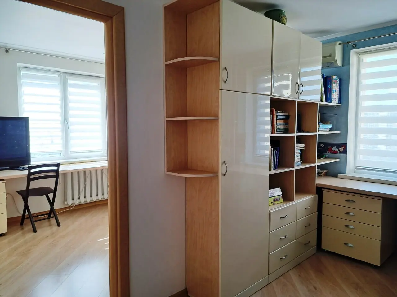 Фото Selling a 4-room apartment, 98 sq.m., Darnytskyi Boulevard 10А Kyiv, price: 119000 $, code 1561