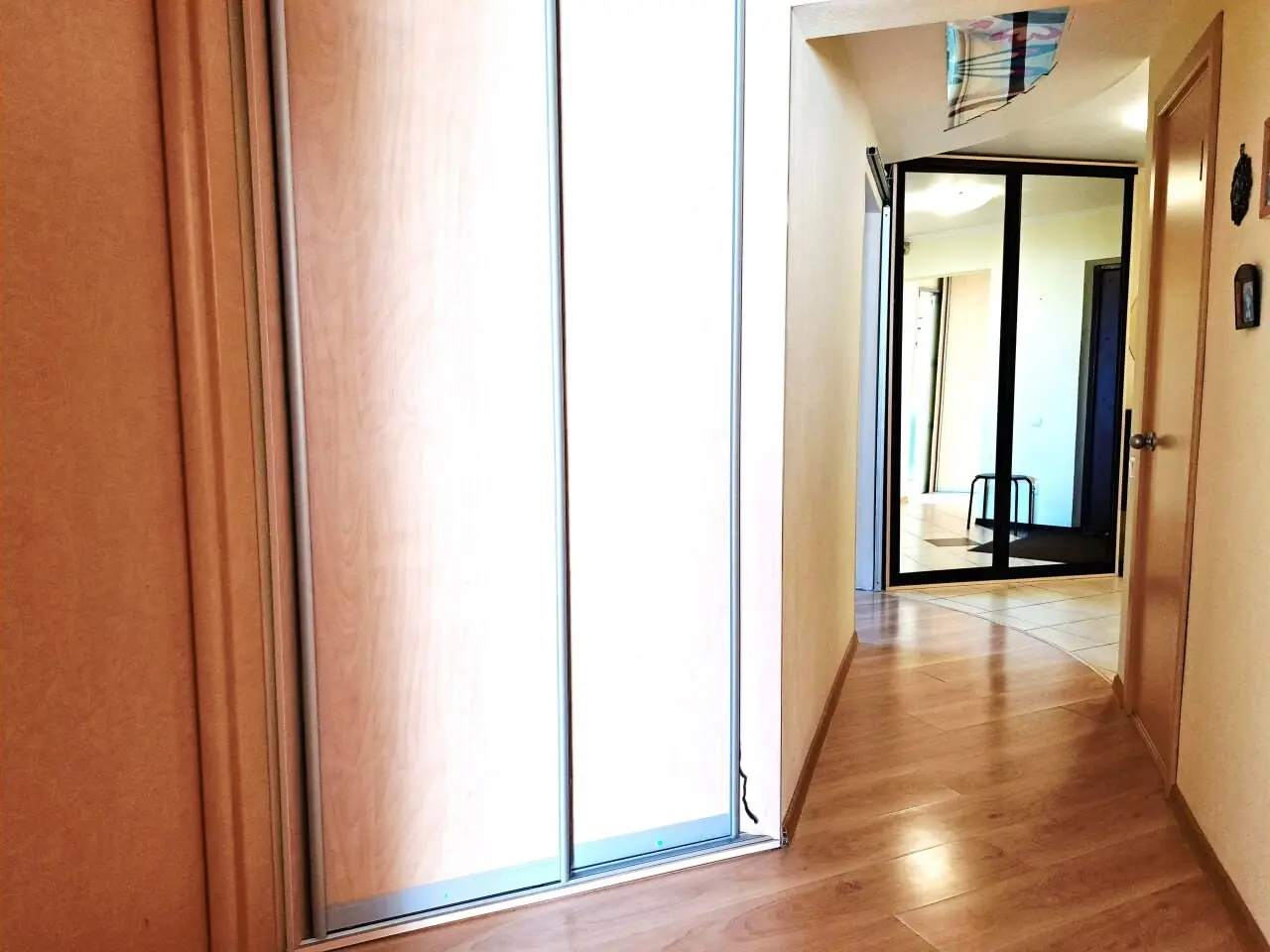 Фото Selling a 4-room apartment, 98 sq.m., Darnytskyi Boulevard 10А Kyiv, price: 119000 $, code 1561
