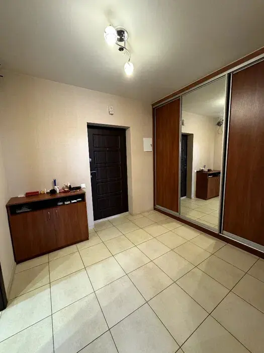 Фото Продаю 1-комнатную квартиру, 50 кв. м, Драгоманова ул. 2 Киев, цена: 68000 $, код 1568