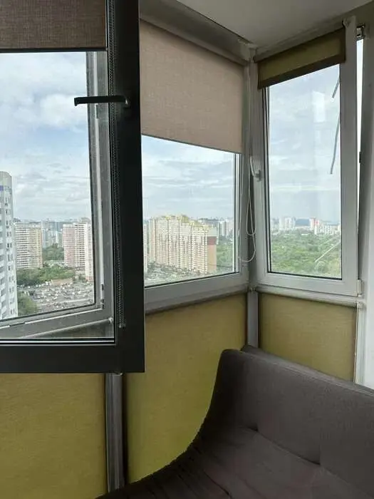 Фото Снять 1-комнатную квартиру, Драгоманова ул. 2 Киев в долгосрочную аренду, цена: 17000 грн, код 1572