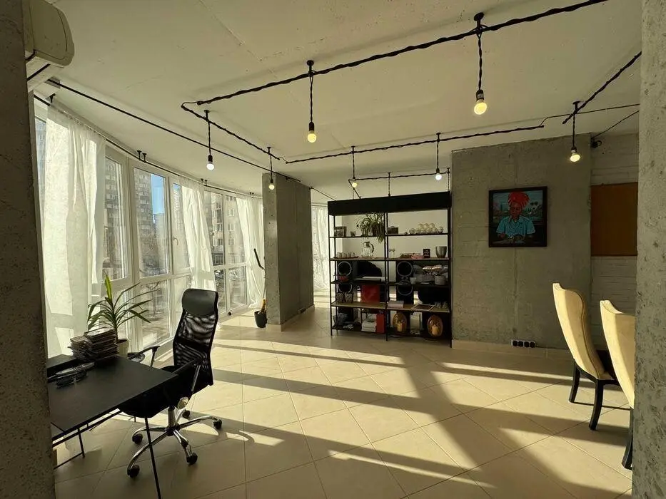 Фото Rent an office, Urlivska Street 11/44 Kyiv for long-term rent, price: 49800 грн, code 1573