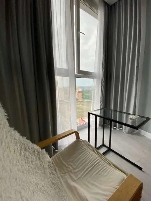 Фото Продаю 1-комнатную квартиру, 52 кв. м, Драгоманова ул. 2 Киев, цена: 82000 $, код 1577