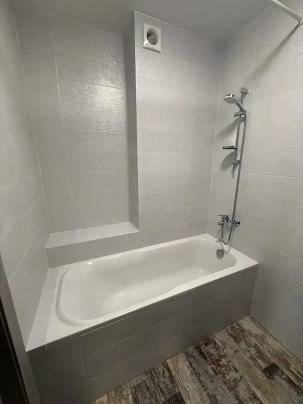 Фото Selling a 2-room apartment, 66 sq.m., Kharkivske Road 182 Kyiv, price: 120000 $, code 1580