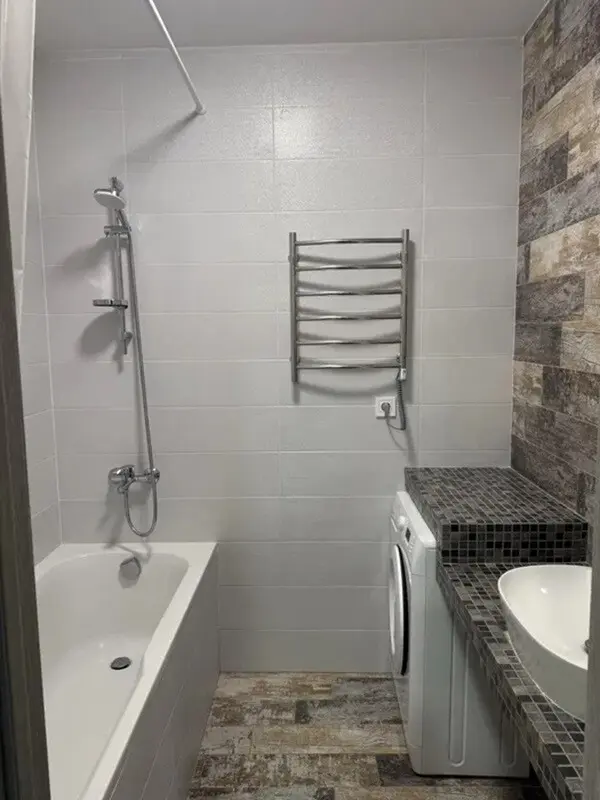 Фото Selling a 2-room apartment, 66 sq.m., Kharkivske Road 182 Kyiv, price: 120000 $, code 1580