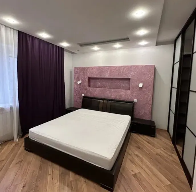 Фото Selling a 3-room apartment, 101 sq.m., Dragomanova Street 31б Kyiv, price: 149000 $, code 1583