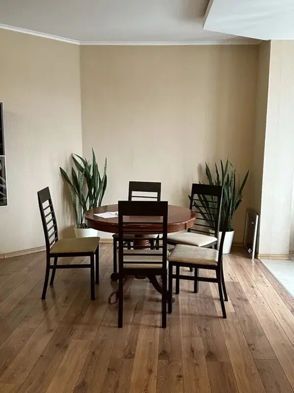 Фото Selling a 3-room apartment, 101 sq.m., Dragomanova Street 31б Kyiv, price: 149000 $, code 1583