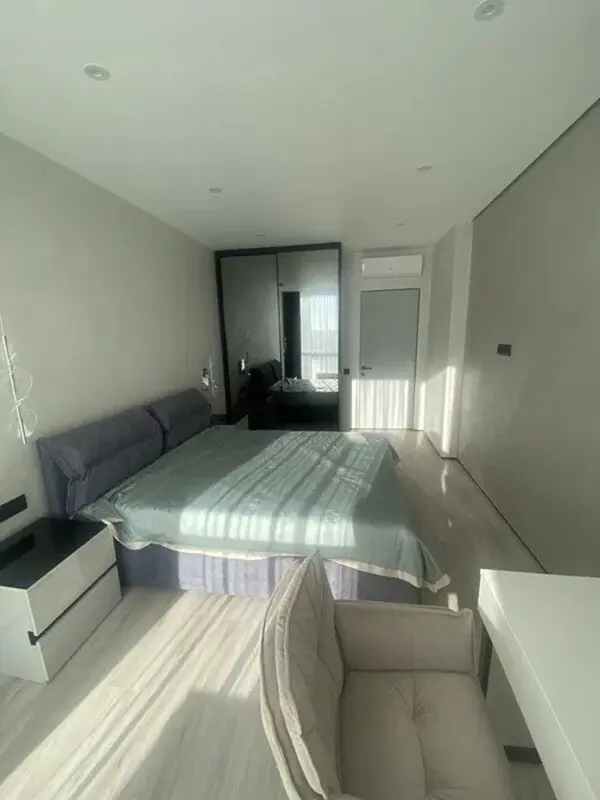 Фото Продаю 2-комнатную квартиру, 71 кв. м, Причальная ул.  Киев, цена: 185000 $, код 1586