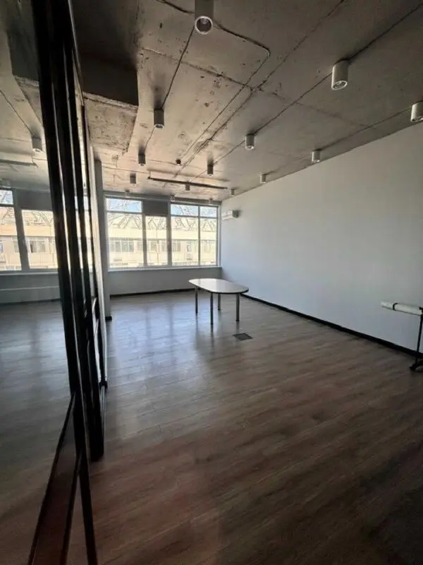 Фото Rent an office, Truskavetska Street  Kyiv for long-term rent, price: 83000 грн, code 1592