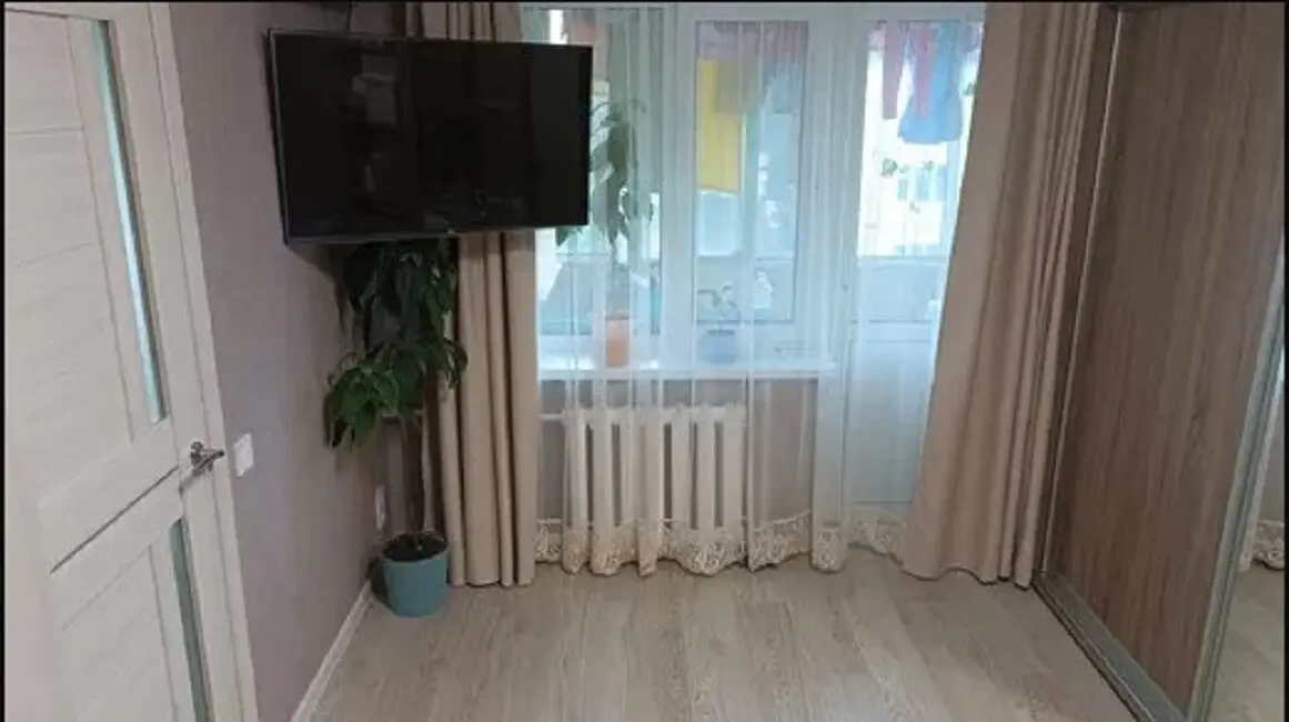 Фото Продаю 1-комнатную квартиру, 27 кв. м, Братиславская ул. 26 Киев, цена: 45900 $, код 1602