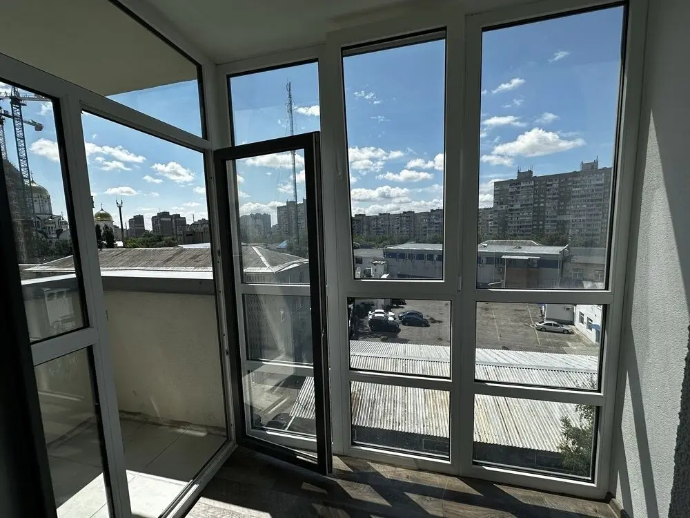 Фото Продаю 1 кімнатну квартиру, 37 кв. м, Архітектора Вербицького вул. 1 Київ, ціна: 70000 $, код 1611
