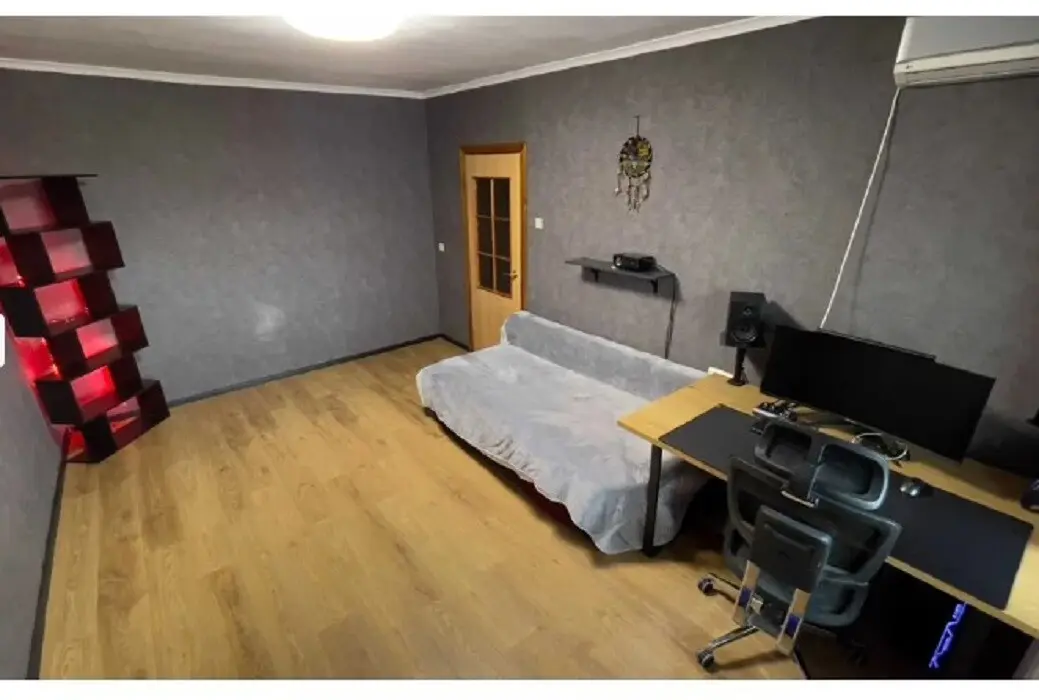 Фото Продаю 2 кімнатну квартиру, 67 кв. м, Драгоманова вул. 12 Київ, ціна: 80000 $, код 1616