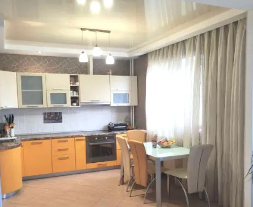 Фото Selling a 3-room apartment, 90 sq.m., Vasylchenka Street 3 Kyiv, price: 133000 $, code 1623