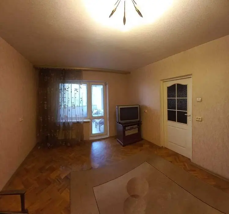 Фото Selling a 4-room apartment, 103 sq.m., Revutskoho Street  Kyiv, price: 105000 $, code 1638