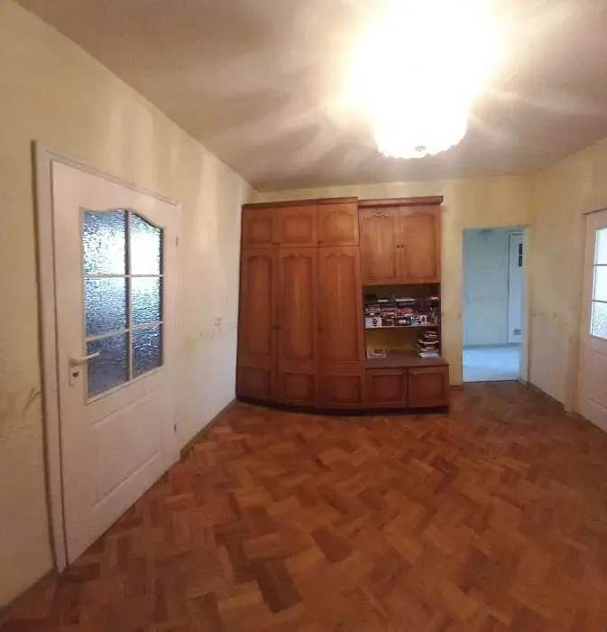 Фото Selling a 4-room apartment, 103 sq.m., Revutskoho Street  Kyiv, price: 105000 $, code 1638