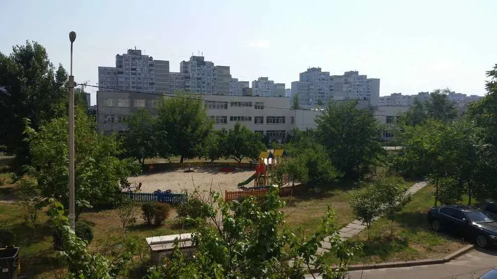 Фото Selling a 4-room apartment, 103 sq.m., Revutskoho Street  Kyiv, price: 105000 $, code 1638