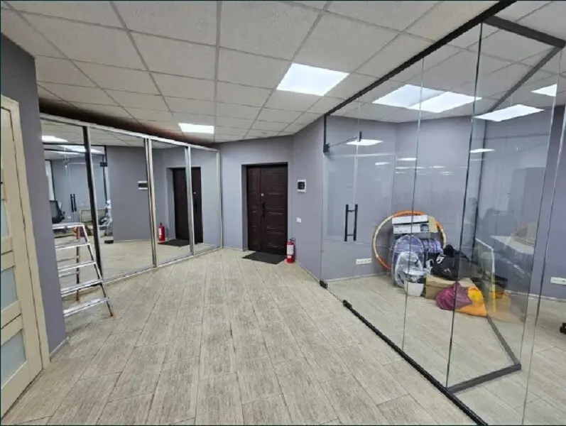 Фото Rent an office, Holosiivskyi Avenue (40-richchia Zhovtnia Avenue) 132 Kyiv for long-term rent, price: 66400 грн, code 1639