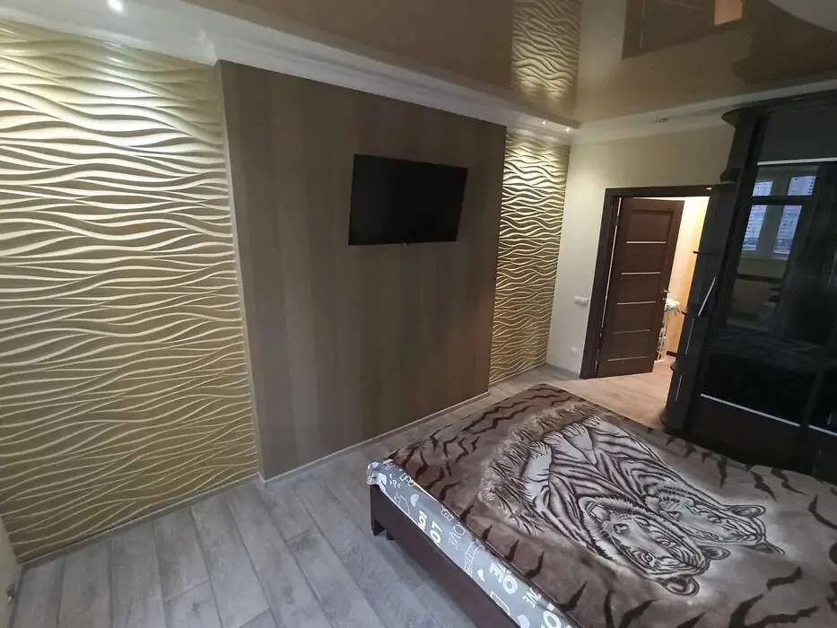 Фото Selling a 2-room apartment, 77 sq.m., Dragomanova Street 2 Kyiv, price: 125000 $, code 1642