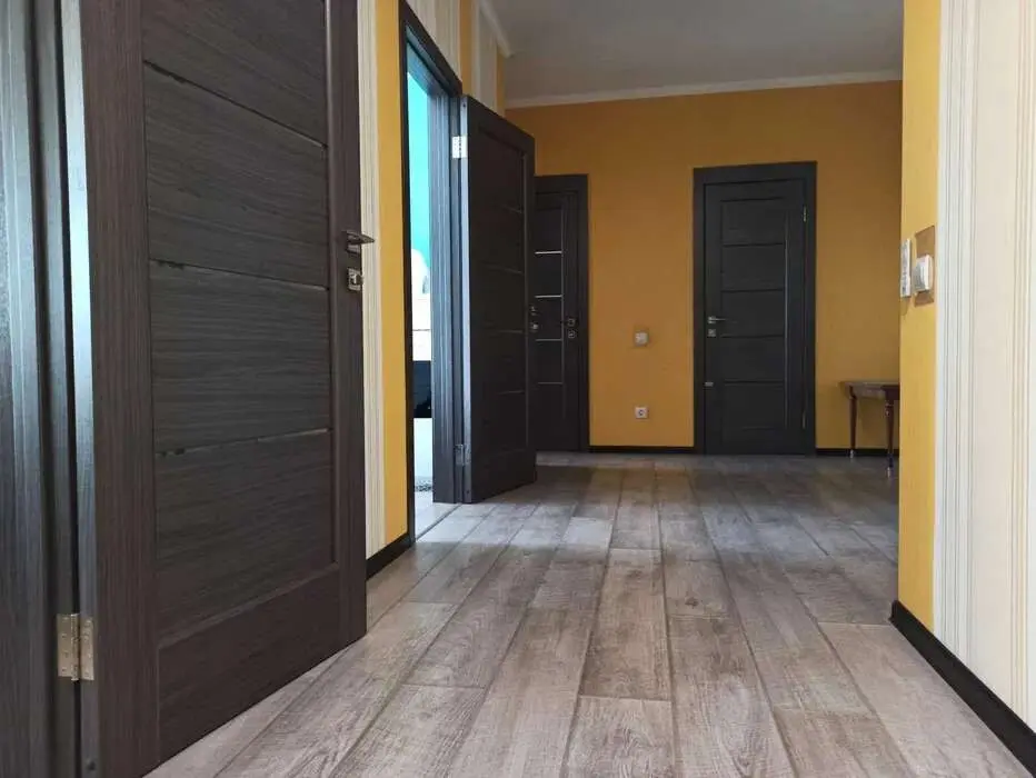 Фото Selling a 2-room apartment, 77 sq.m., Dragomanova Street 2 Kyiv, price: 125000 $, code 1642