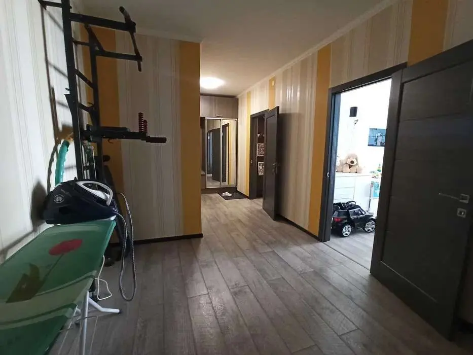 Фото Selling a 2-room apartment, 77 sq.m., Dragomanova Street 2 Kyiv, price: 125000 $, code 1642