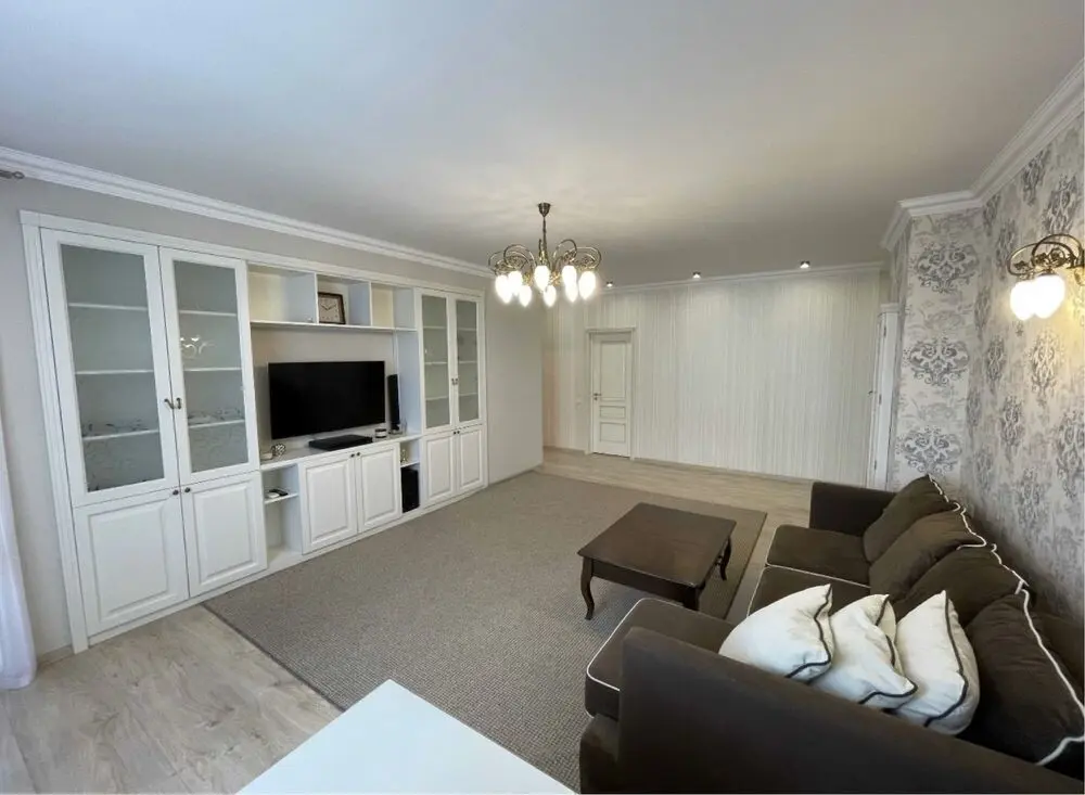 Фото Selling a 3-room apartment, 115 sq.m., Pavla Tychyny Avenue 1в Kyiv, price: 180000 $, code 1644
