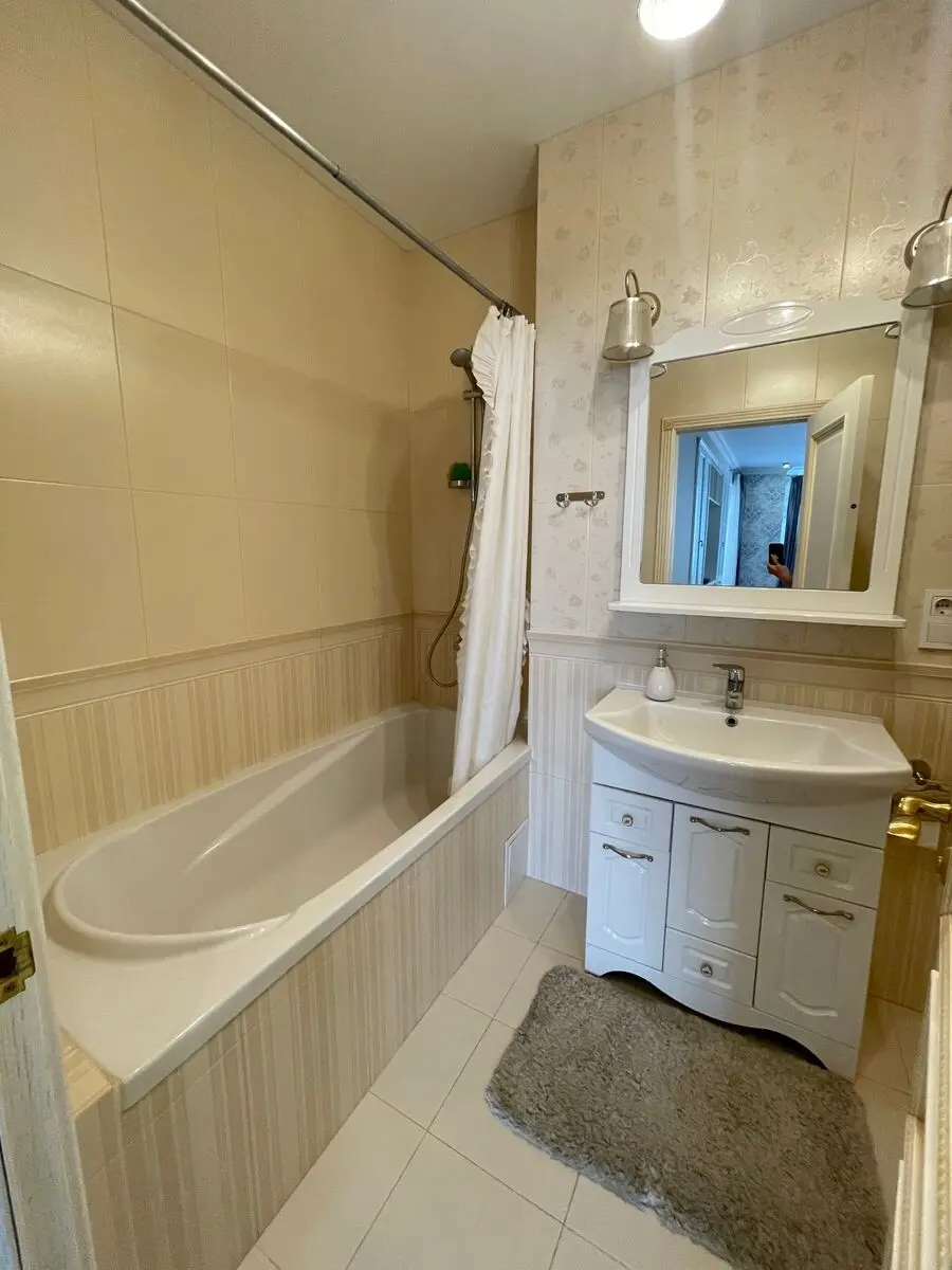Фото Selling a 3-room apartment, 115 sq.m., Pavla Tychyny Avenue 1в Kyiv, price: 180000 $, code 1644