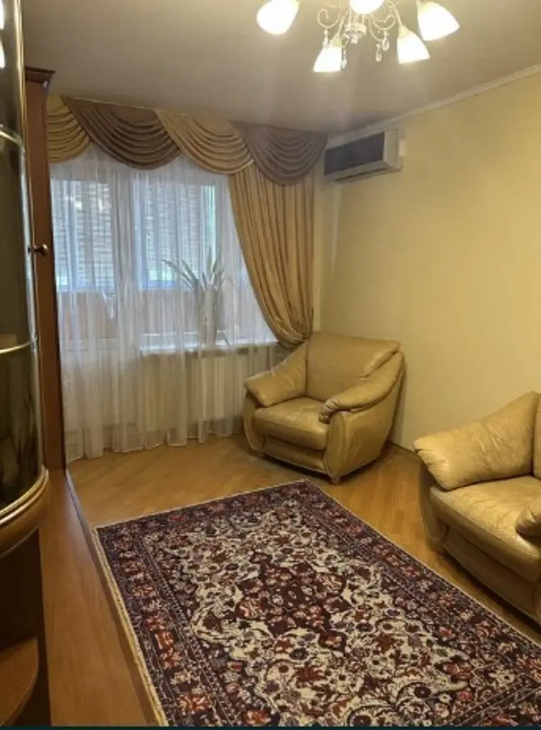 Фото Selling a 2-room apartment, 61 sq.m., Sosnytska Street 19 Kyiv, price: 71500 $, code 1648
